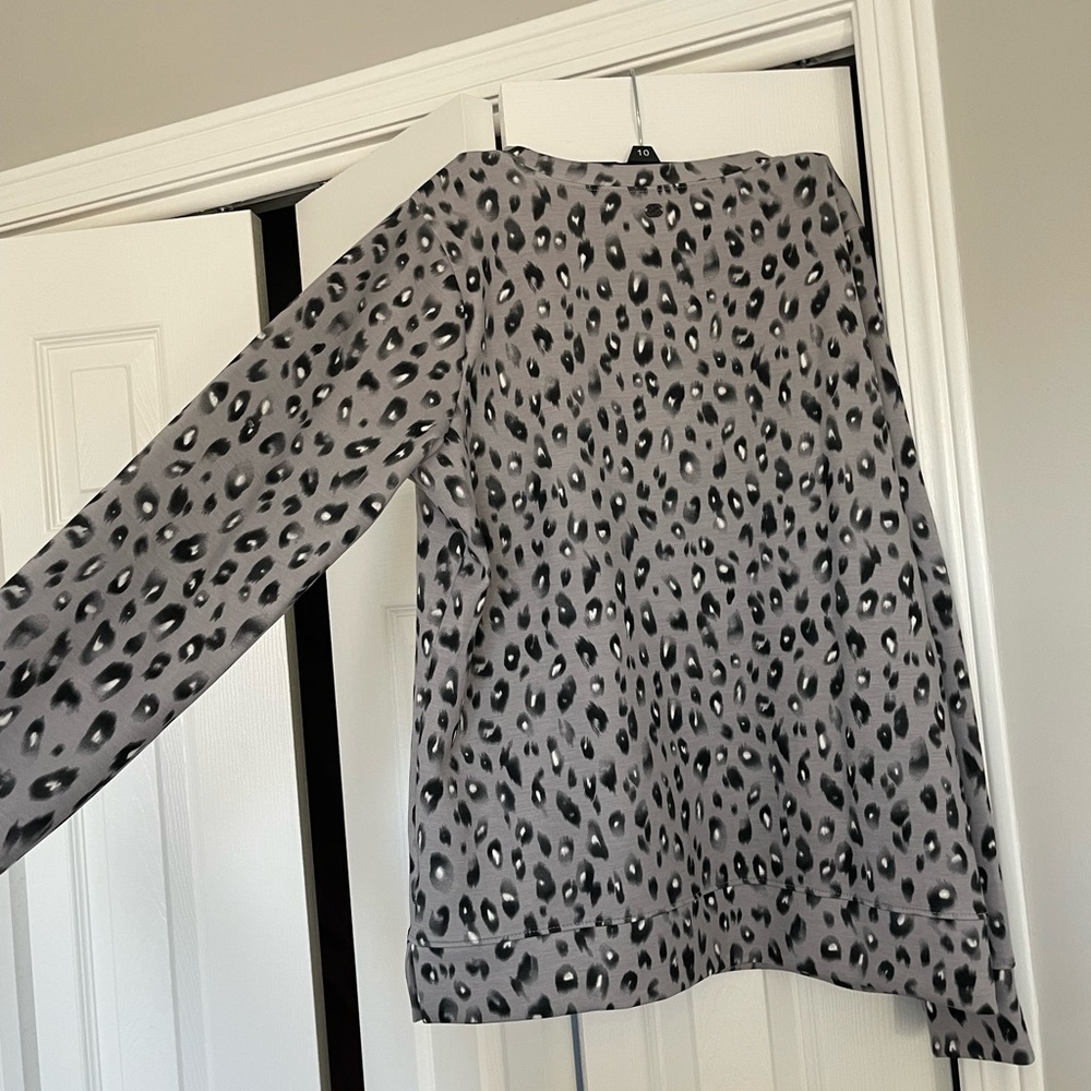 BRAND NEW GAIAM Silver Sconce Hudson Animal Print Sweatshirt Size Large - Picture 4 of 4